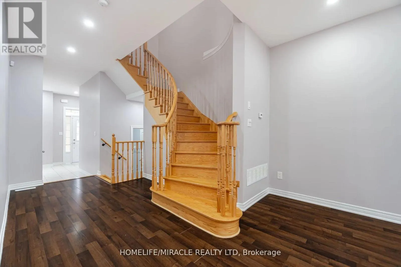 93 KEMPENFELT TRAIL