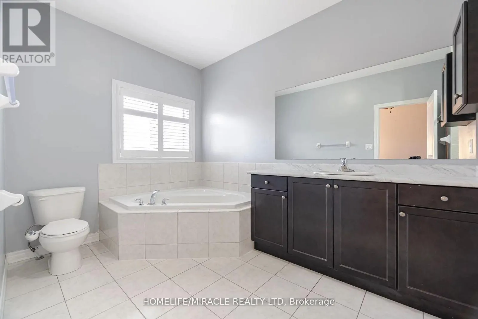 93 KEMPENFELT TRAIL