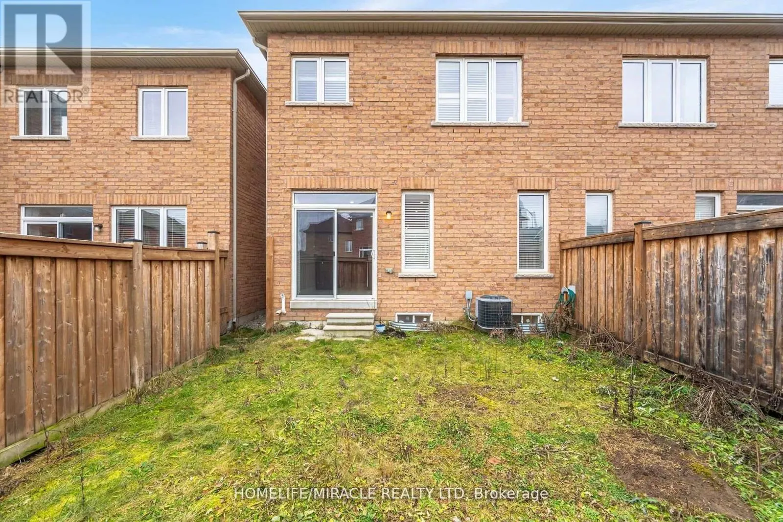 93 KEMPENFELT TRAIL