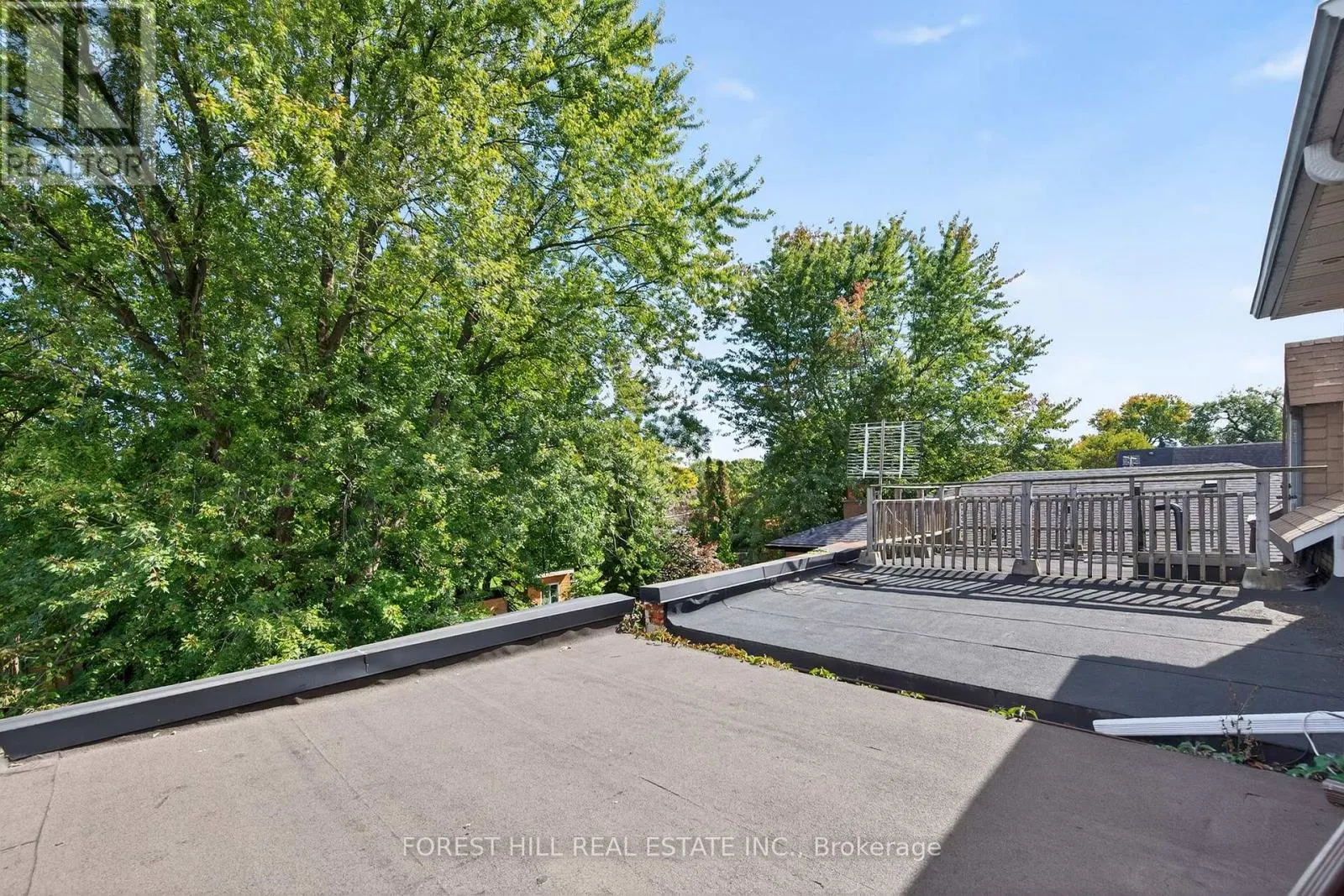 487 CLENDENAN AVENUE