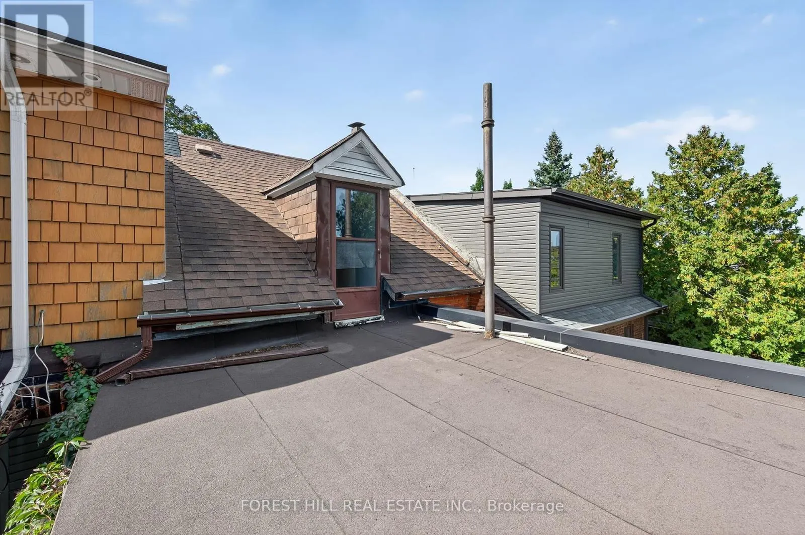 487 CLENDENAN AVENUE