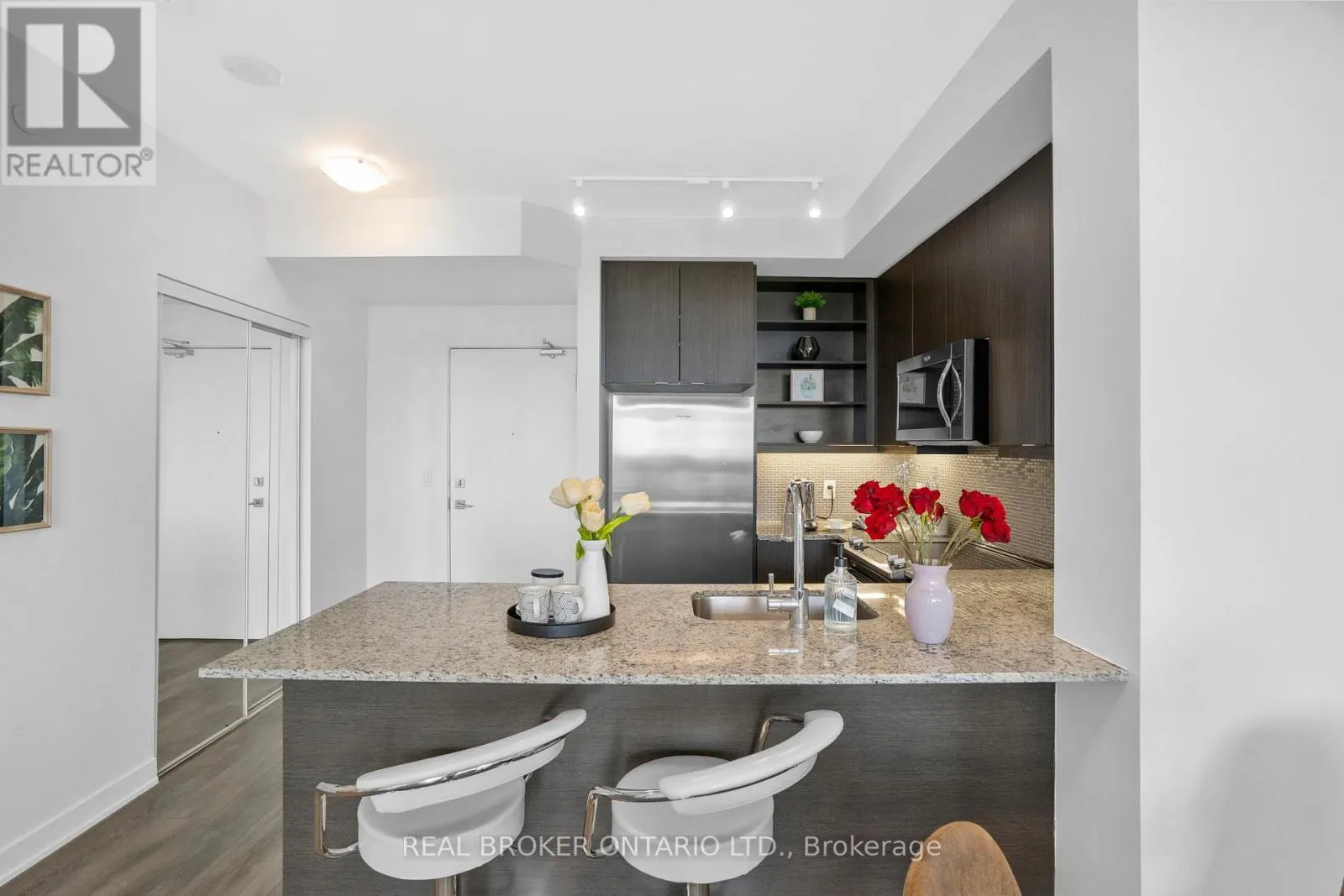 705 - 4633 GLEN ERIN DRIVE