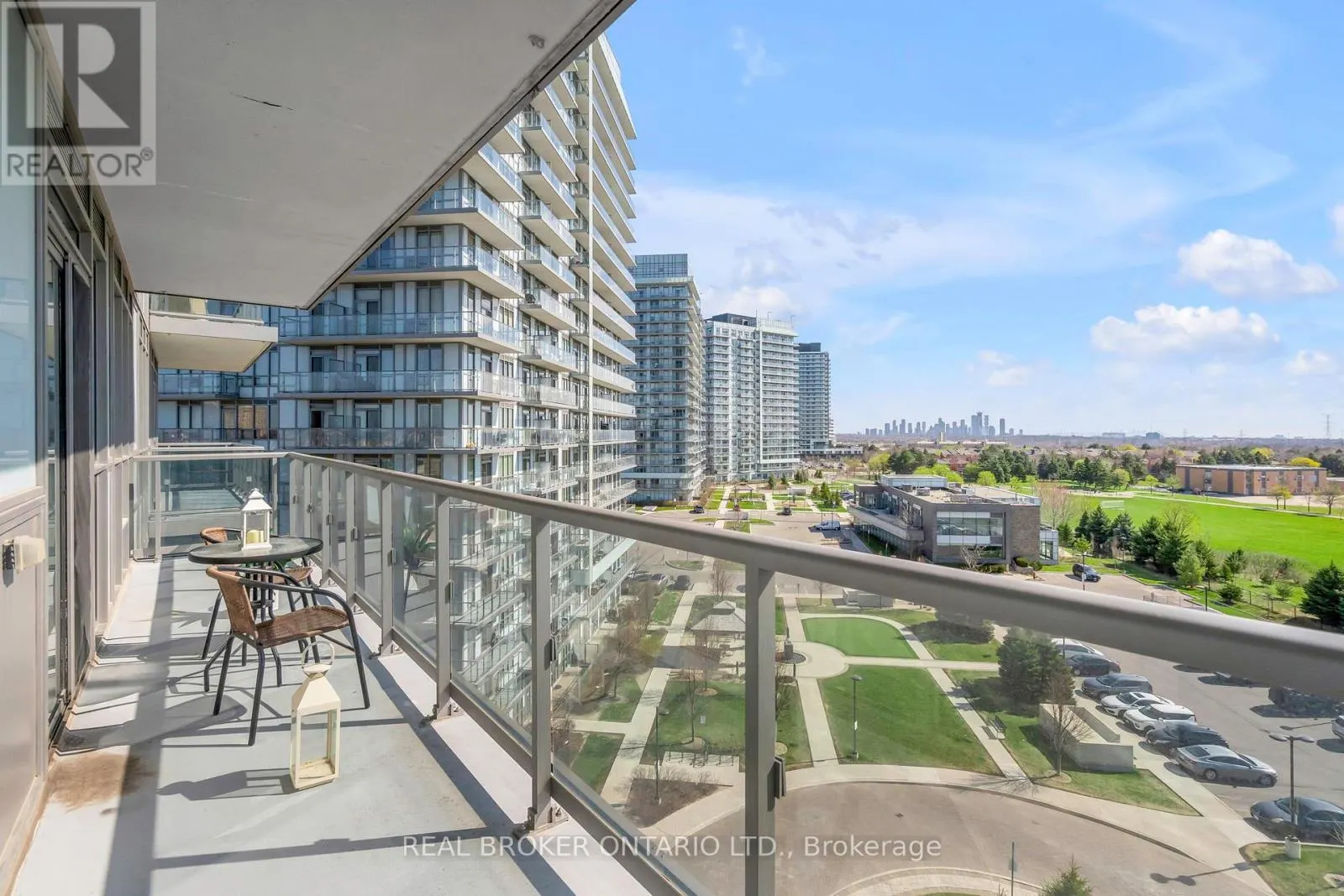 705 - 4633 GLEN ERIN DRIVE