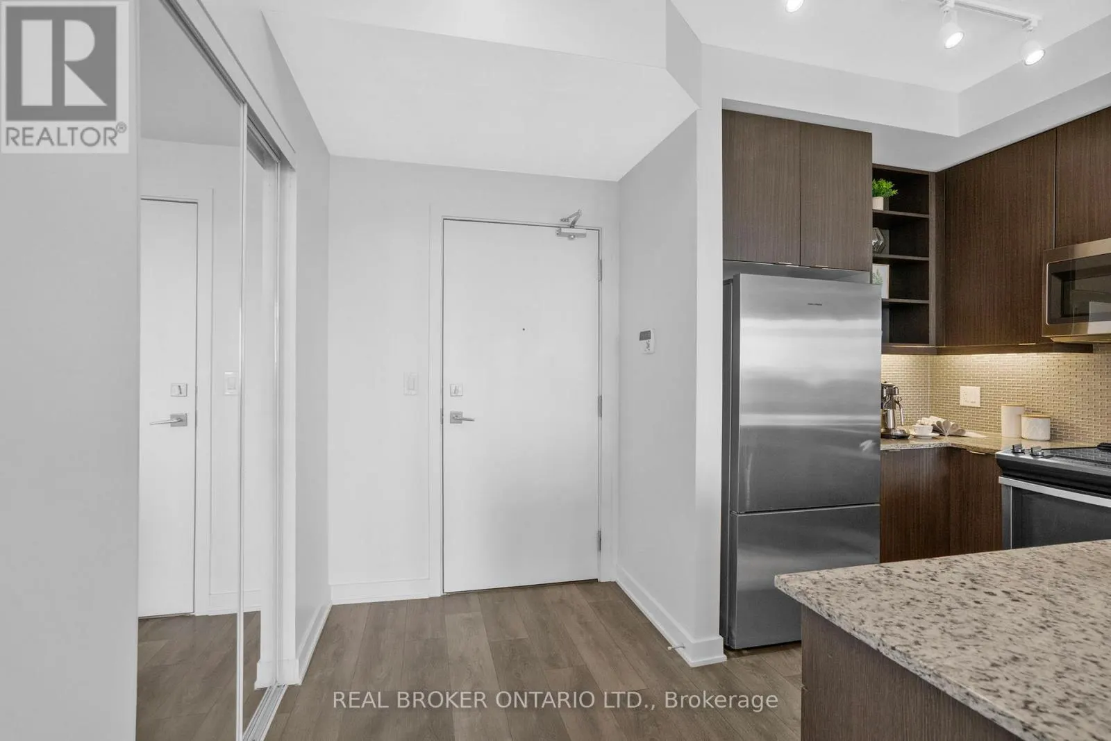 705 - 4633 GLEN ERIN DRIVE