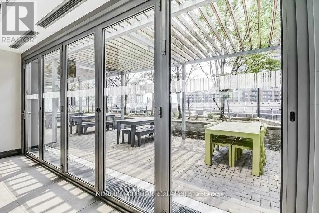 1102 - 360 SQUARE ONE DRIVE
