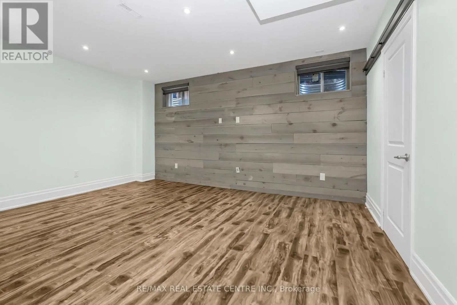 102 BELLADONNA CIRCLE