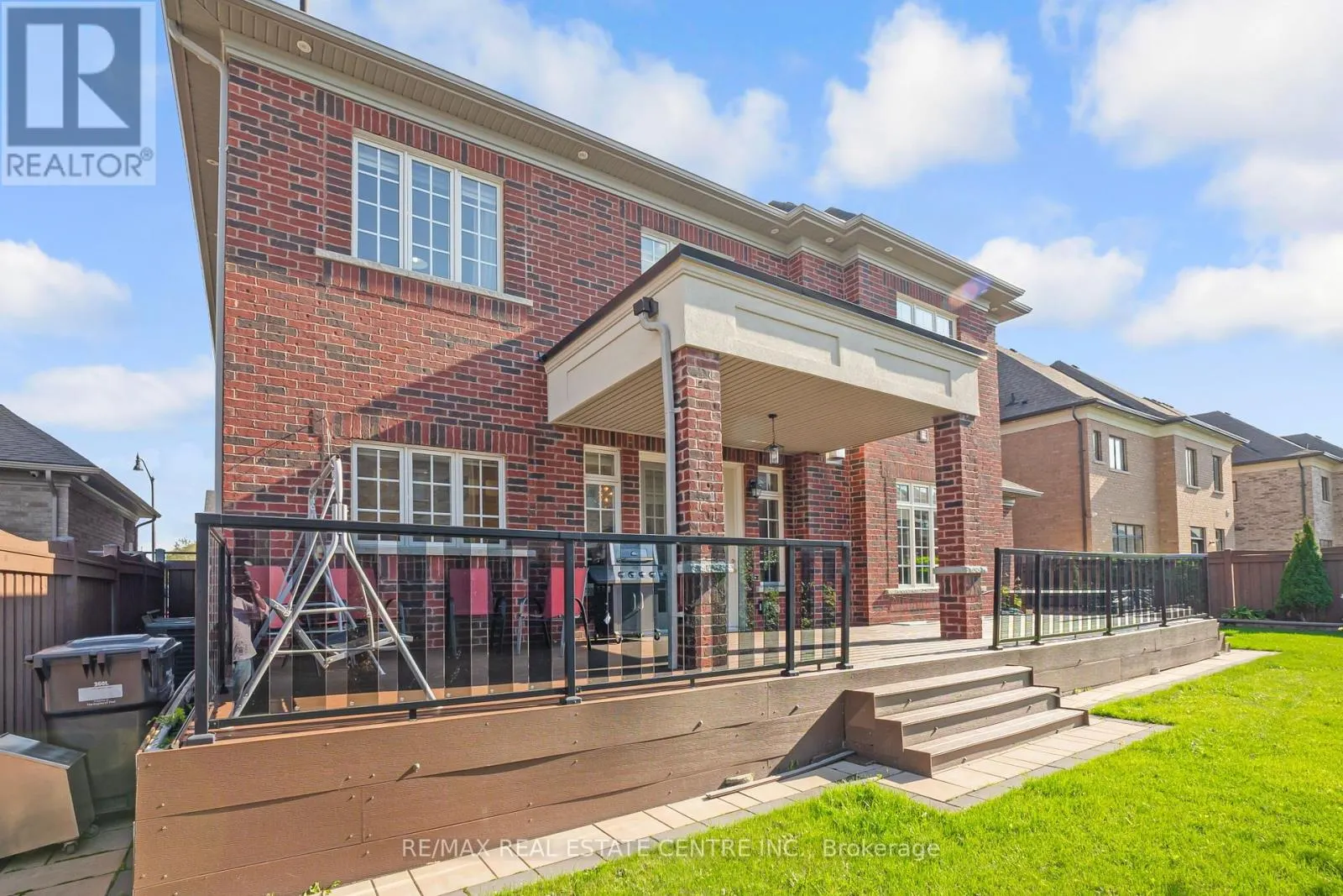 102 BELLADONNA CIRCLE