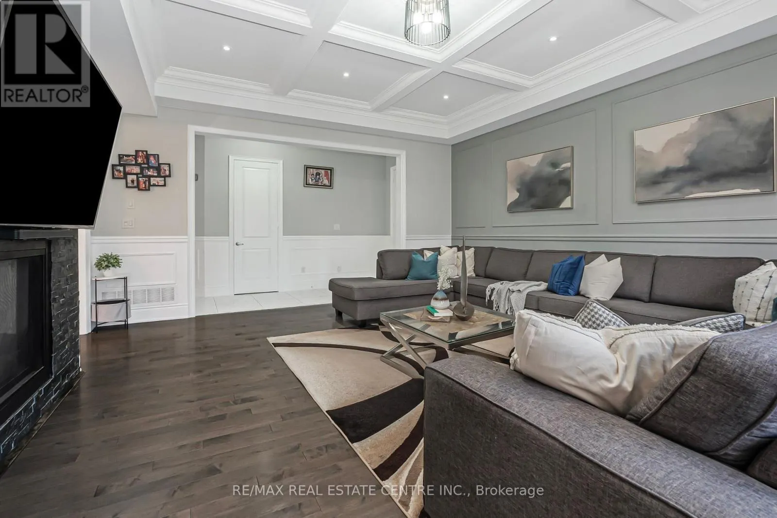 102 BELLADONNA CIRCLE