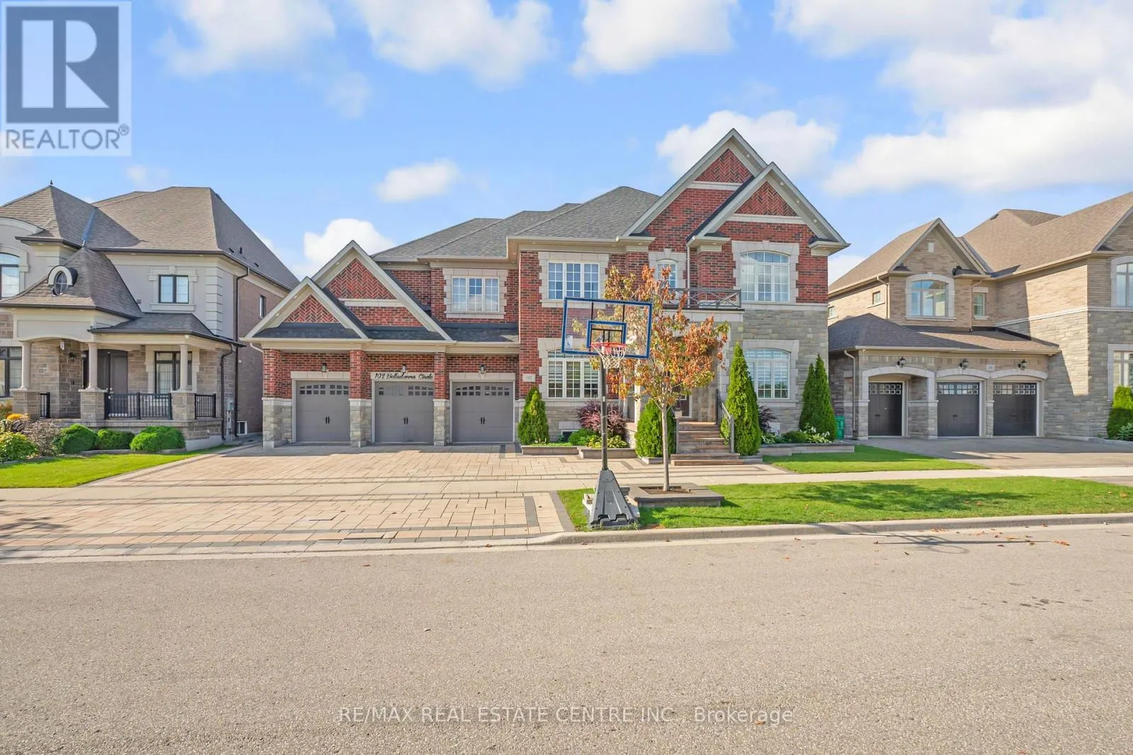 102 BELLADONNA CIRCLE