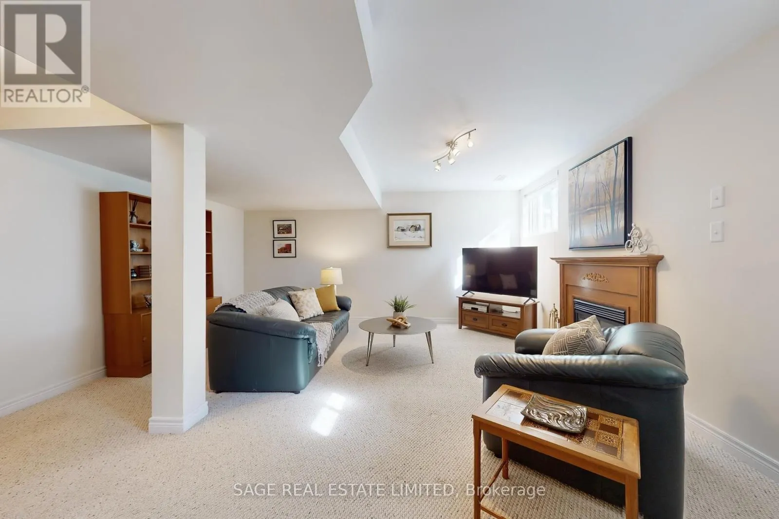 30 NAILSWORTH CRESCENT