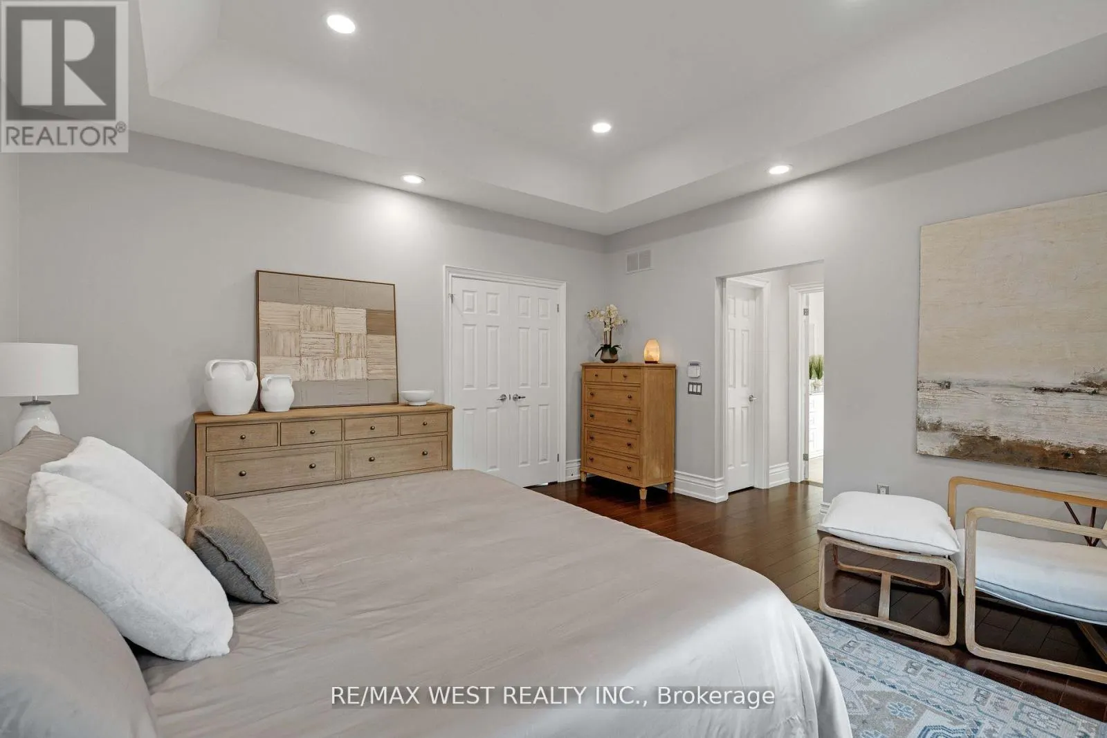49 MCCAULEY DRIVE