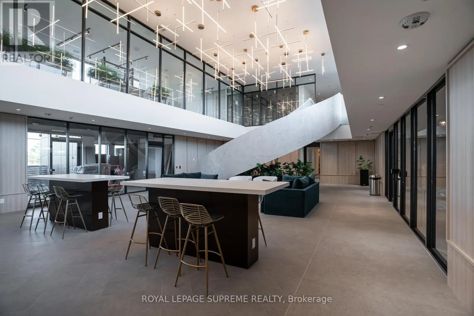1501 - 3079 TRAFALGAR ROAD