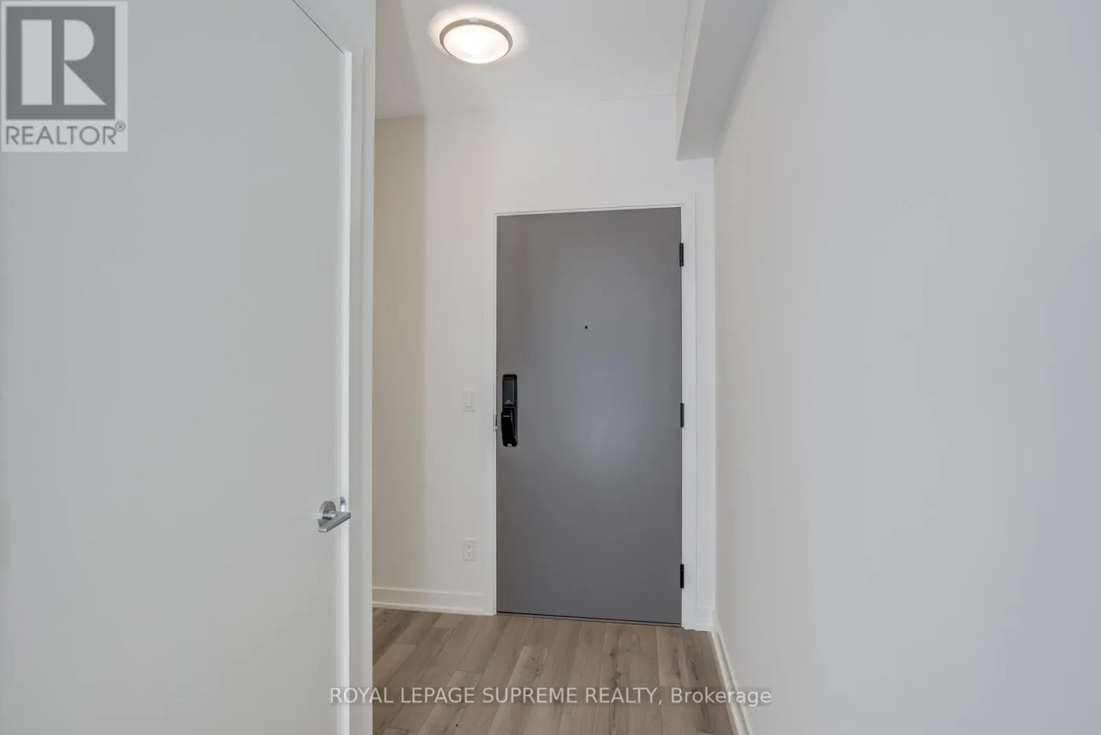 1501 - 3079 TRAFALGAR ROAD