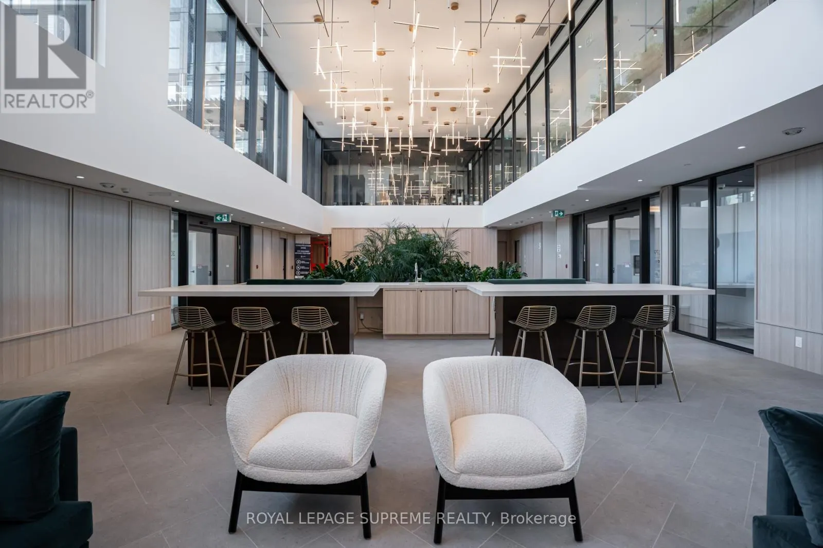 1501 - 3079 TRAFALGAR ROAD