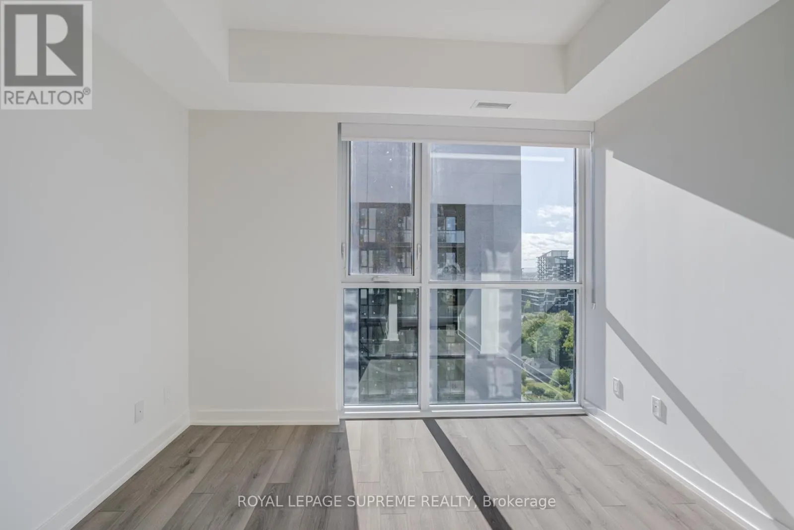 1501 - 3079 TRAFALGAR ROAD