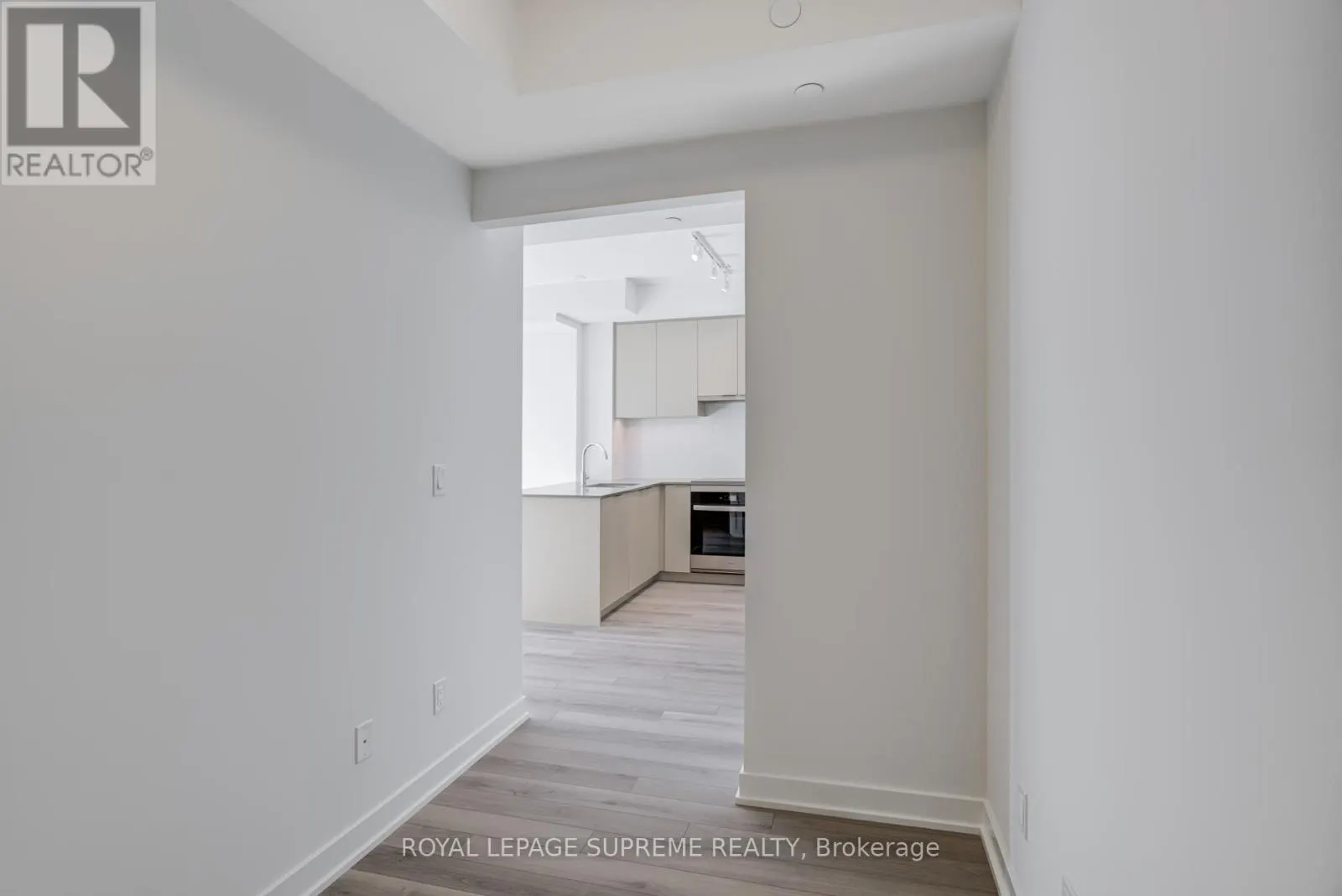 1501 - 3079 TRAFALGAR ROAD