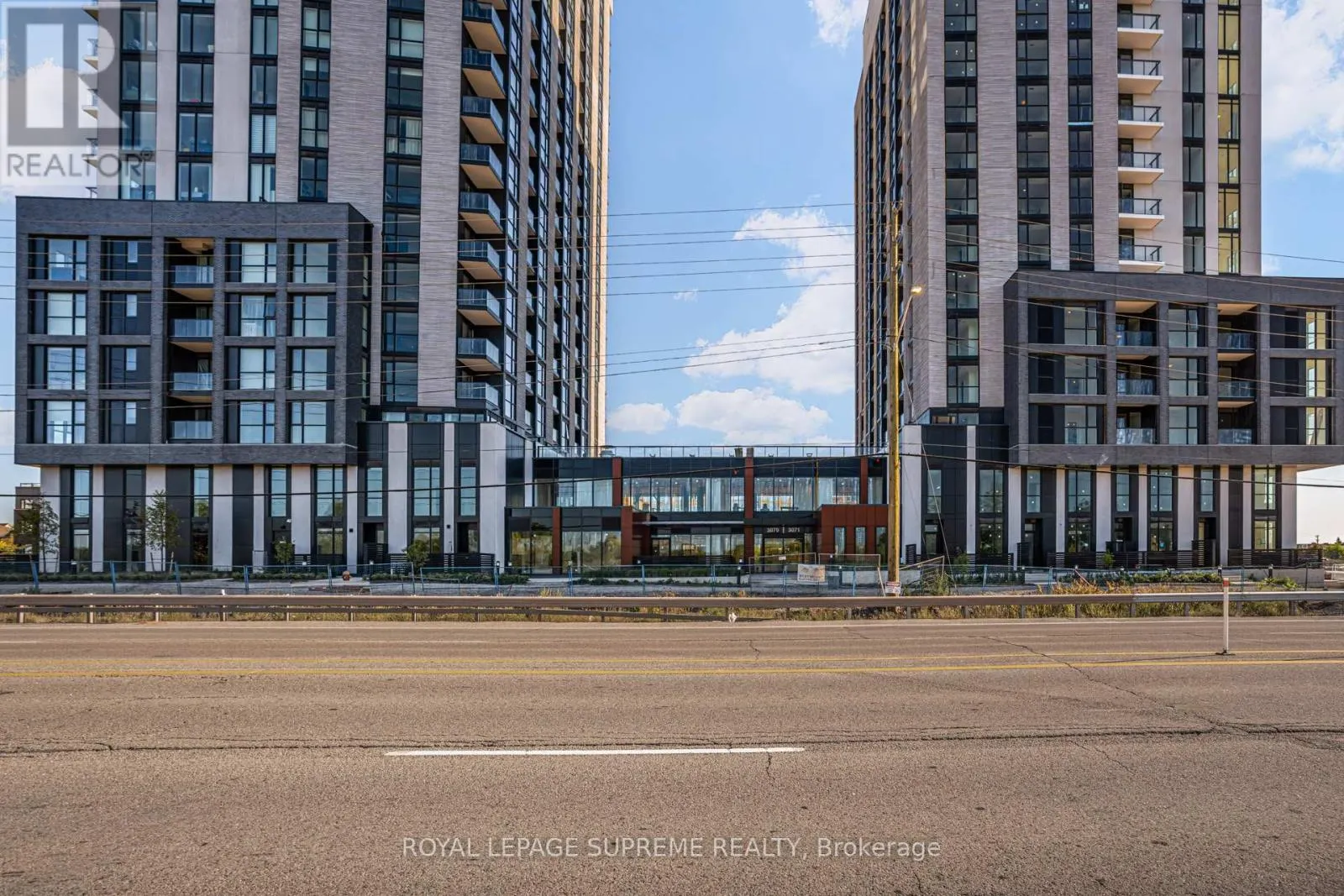 1501 - 3079 TRAFALGAR ROAD