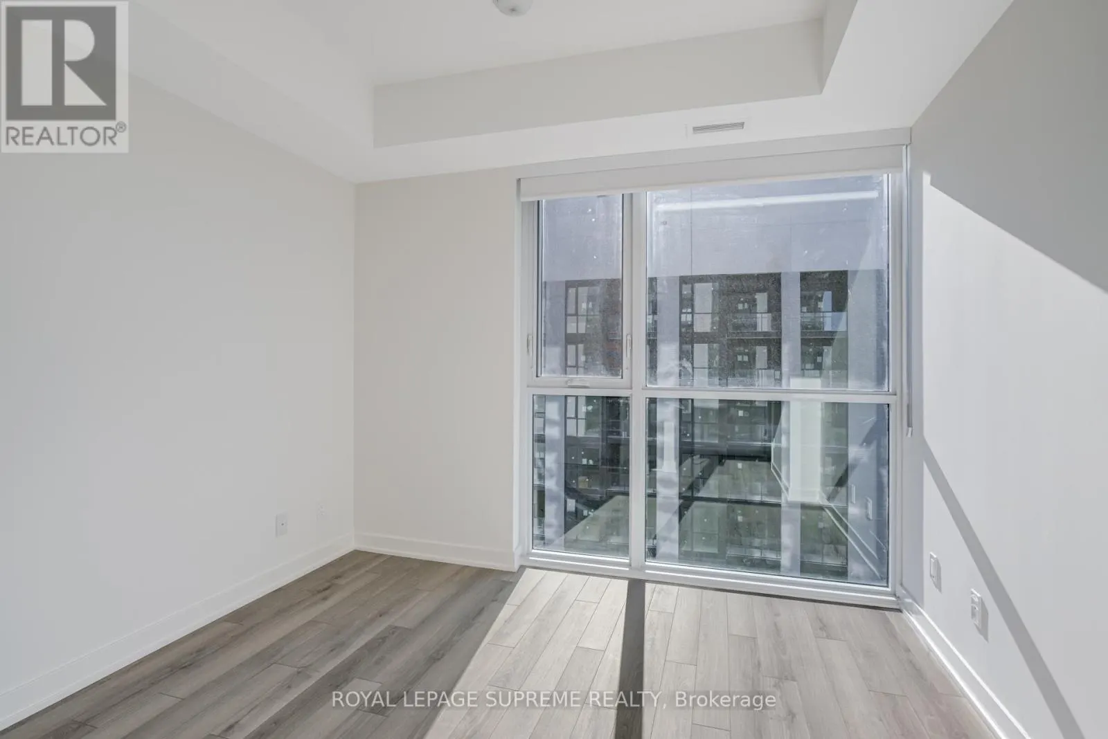 1501 - 3079 TRAFALGAR ROAD