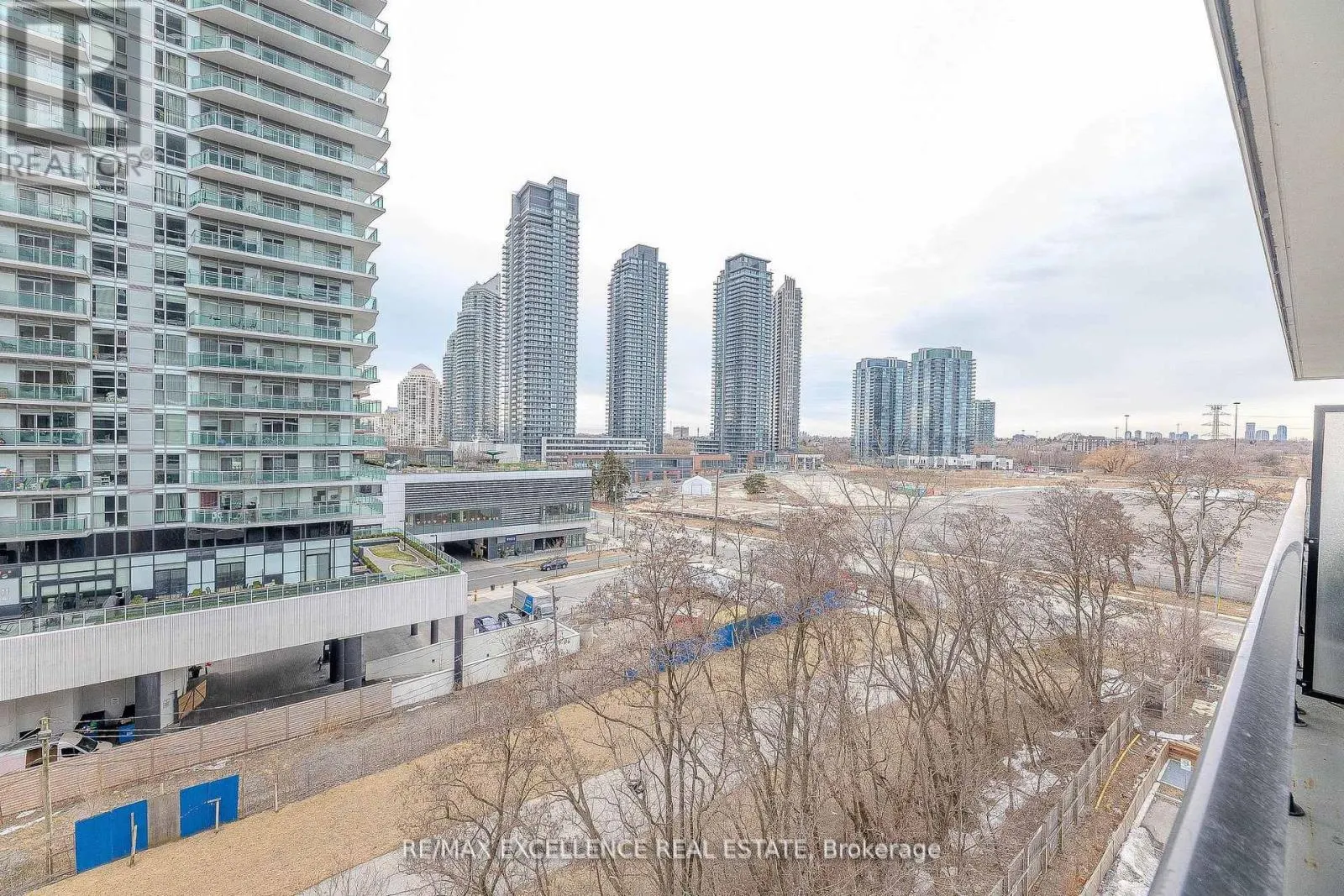 608 - 70 ANNIE CRAIG DRIVE