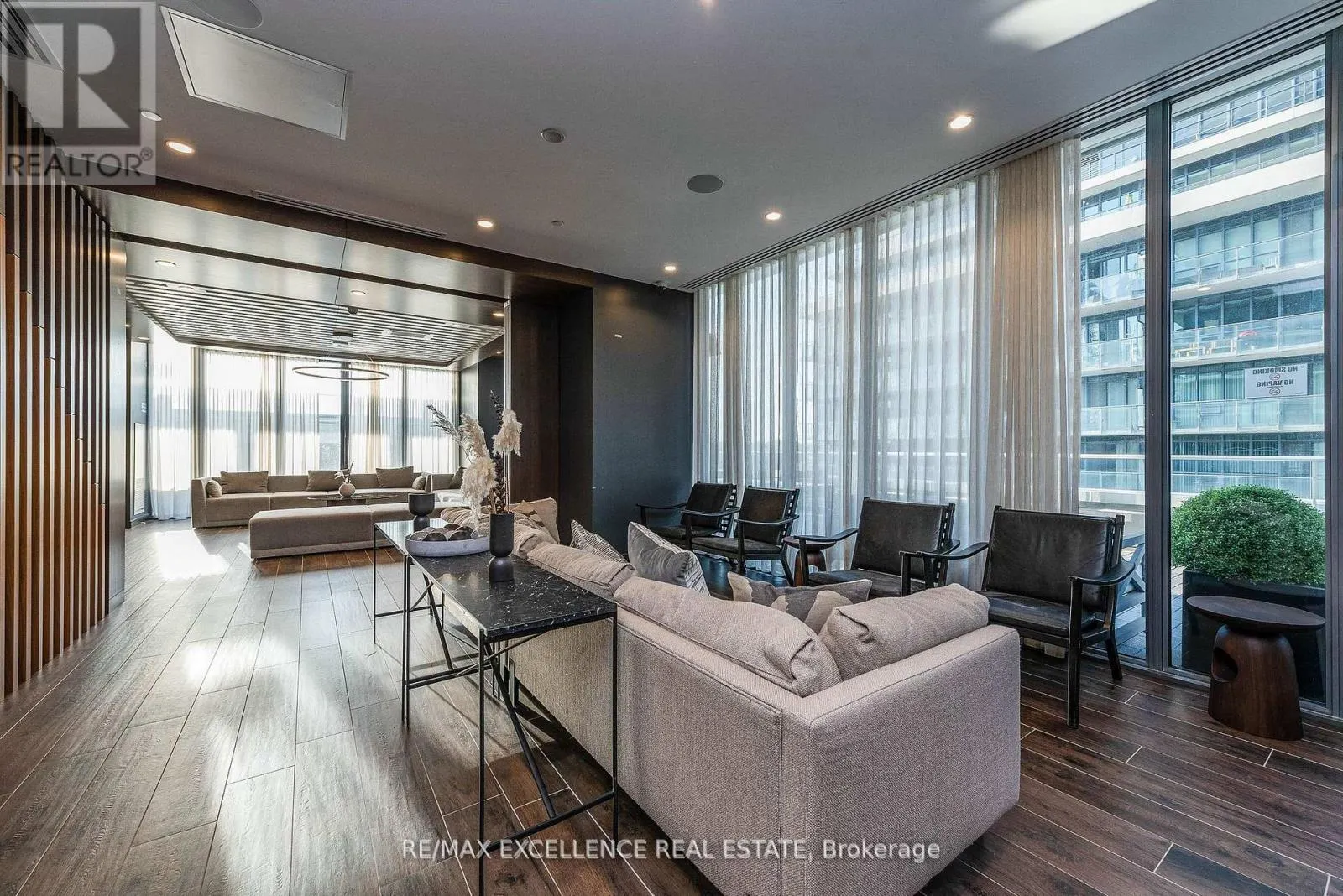 608 - 70 ANNIE CRAIG DRIVE