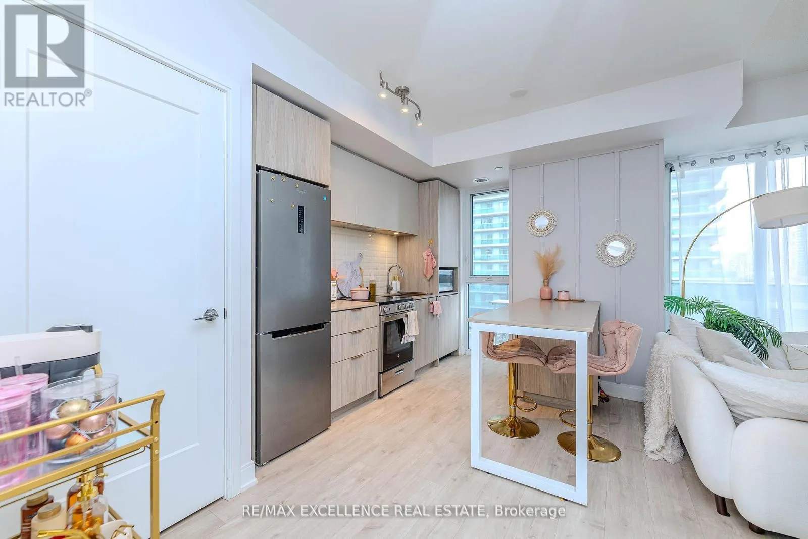608 - 70 ANNIE CRAIG DRIVE