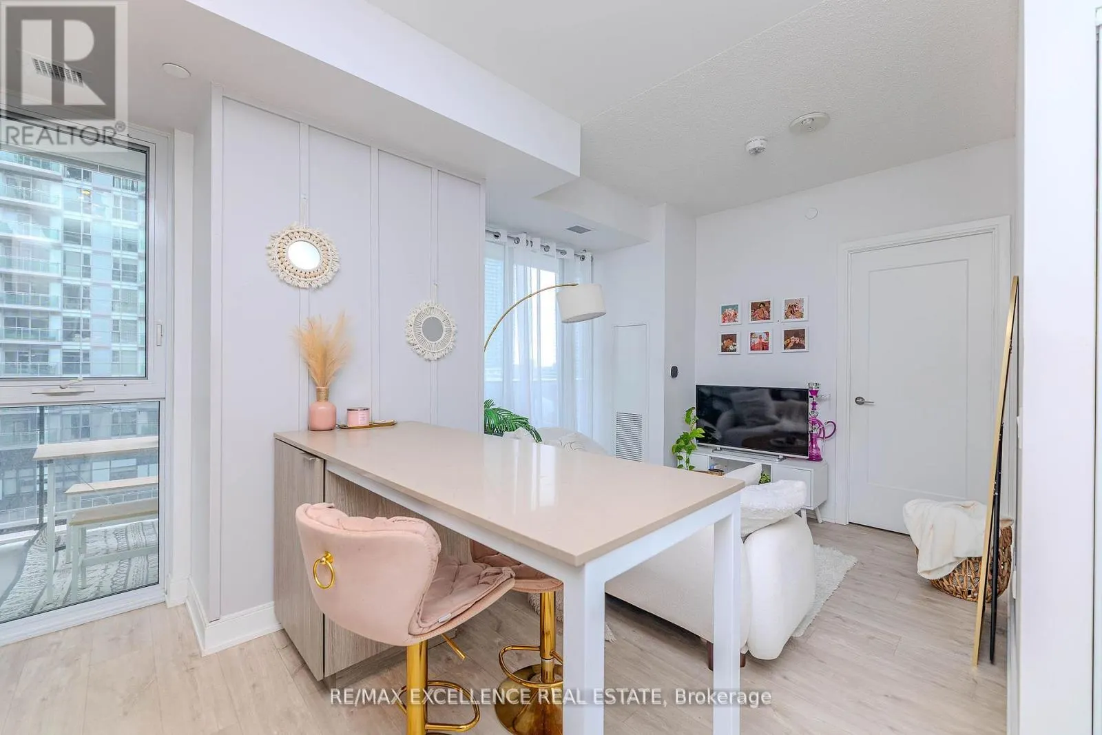 608 - 70 ANNIE CRAIG DRIVE