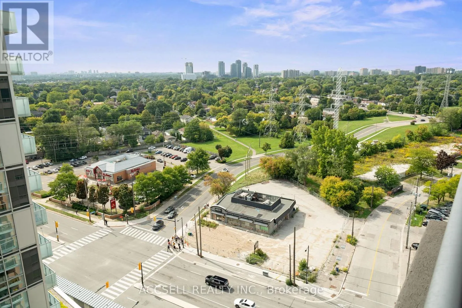 1816 - 5233 DUNDAS STREET W