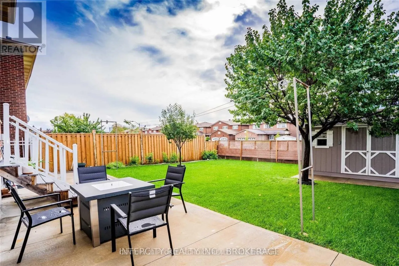 UPPER - 165 MINGLEHAZE DRIVE