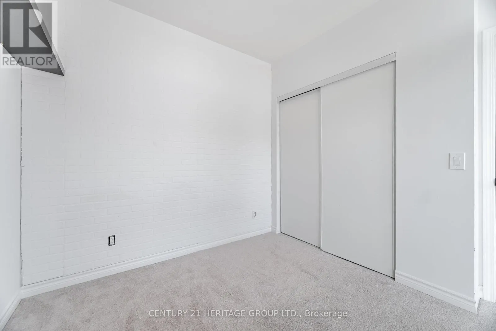 320 - 2522 KEELE STREET