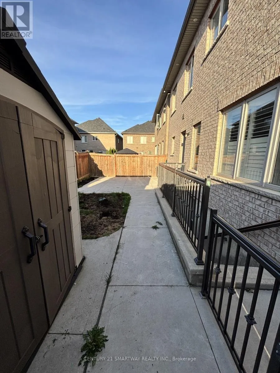 25 BUCKSAW STREET