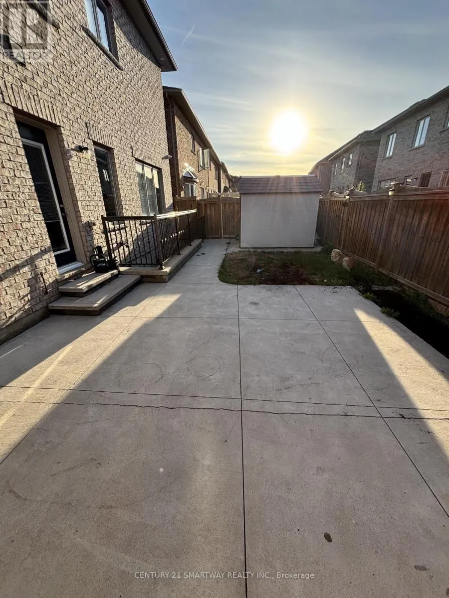 25 BUCKSAW STREET