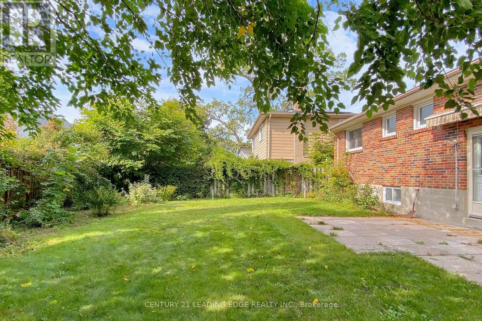 2240 SPRINGFIELD COURT