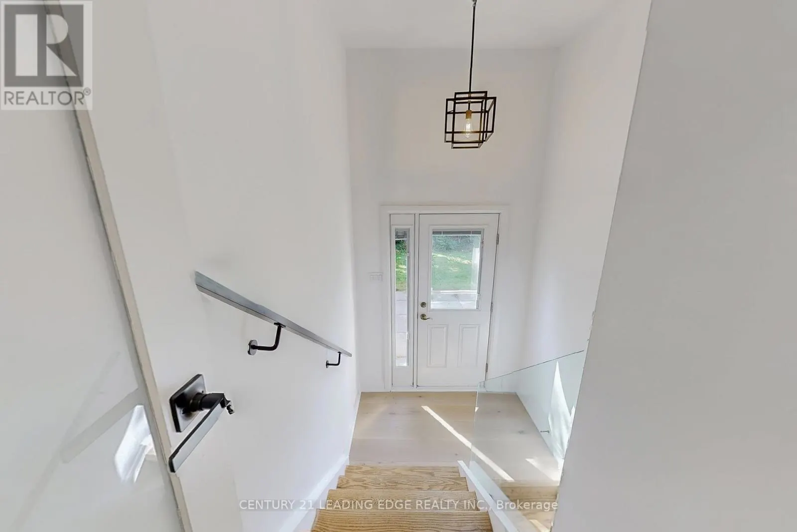 2240 SPRINGFIELD COURT