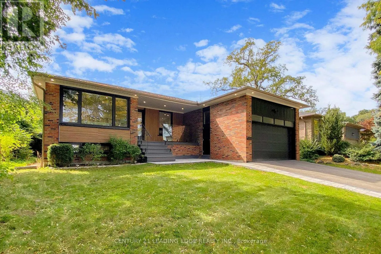 2240 SPRINGFIELD COURT