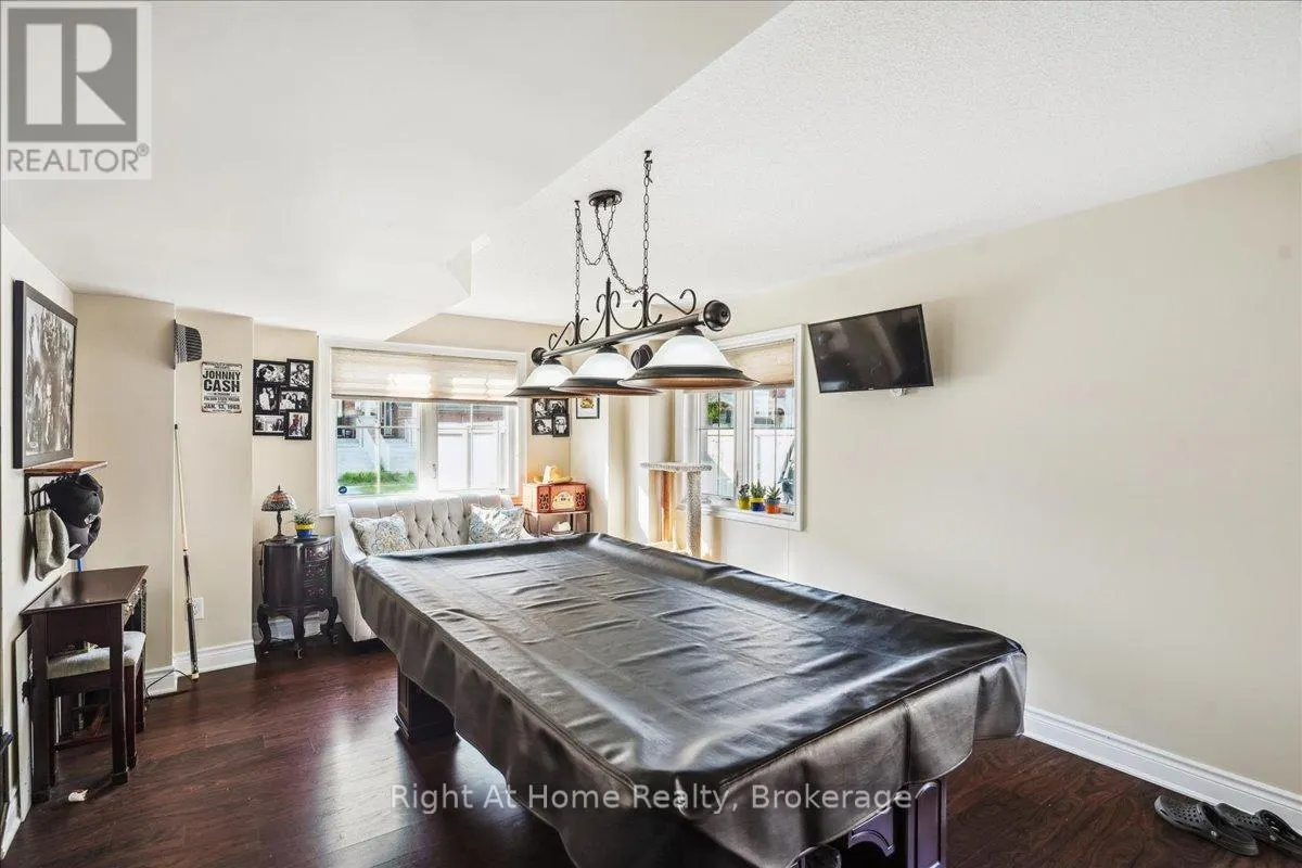 37 ROCKMAN CRESCENT