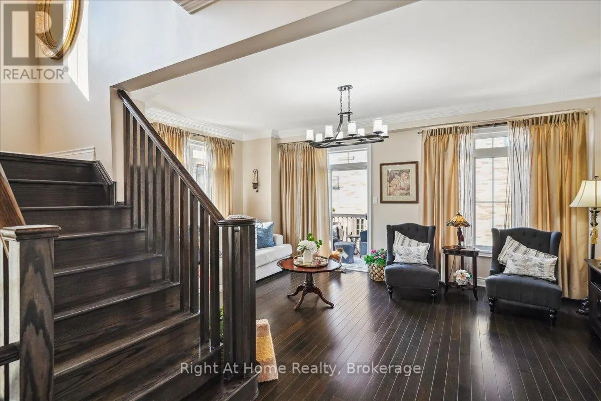 37 ROCKMAN CRESCENT