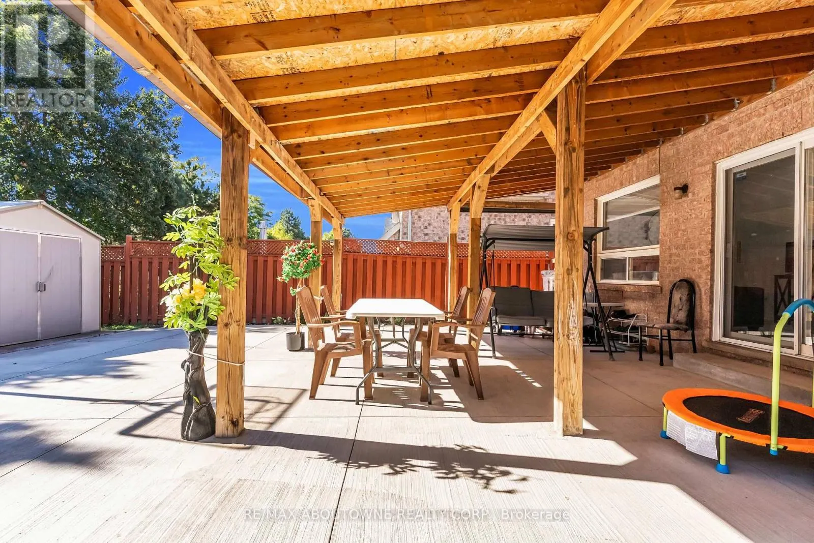 7 ROCKROSE DRIVE