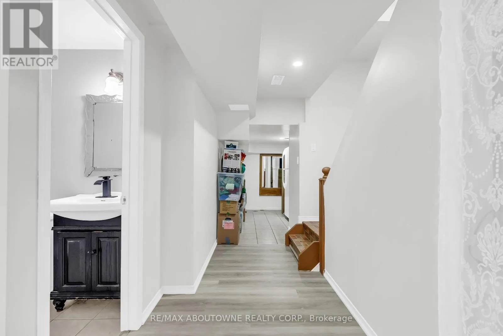 7 ROCKROSE DRIVE