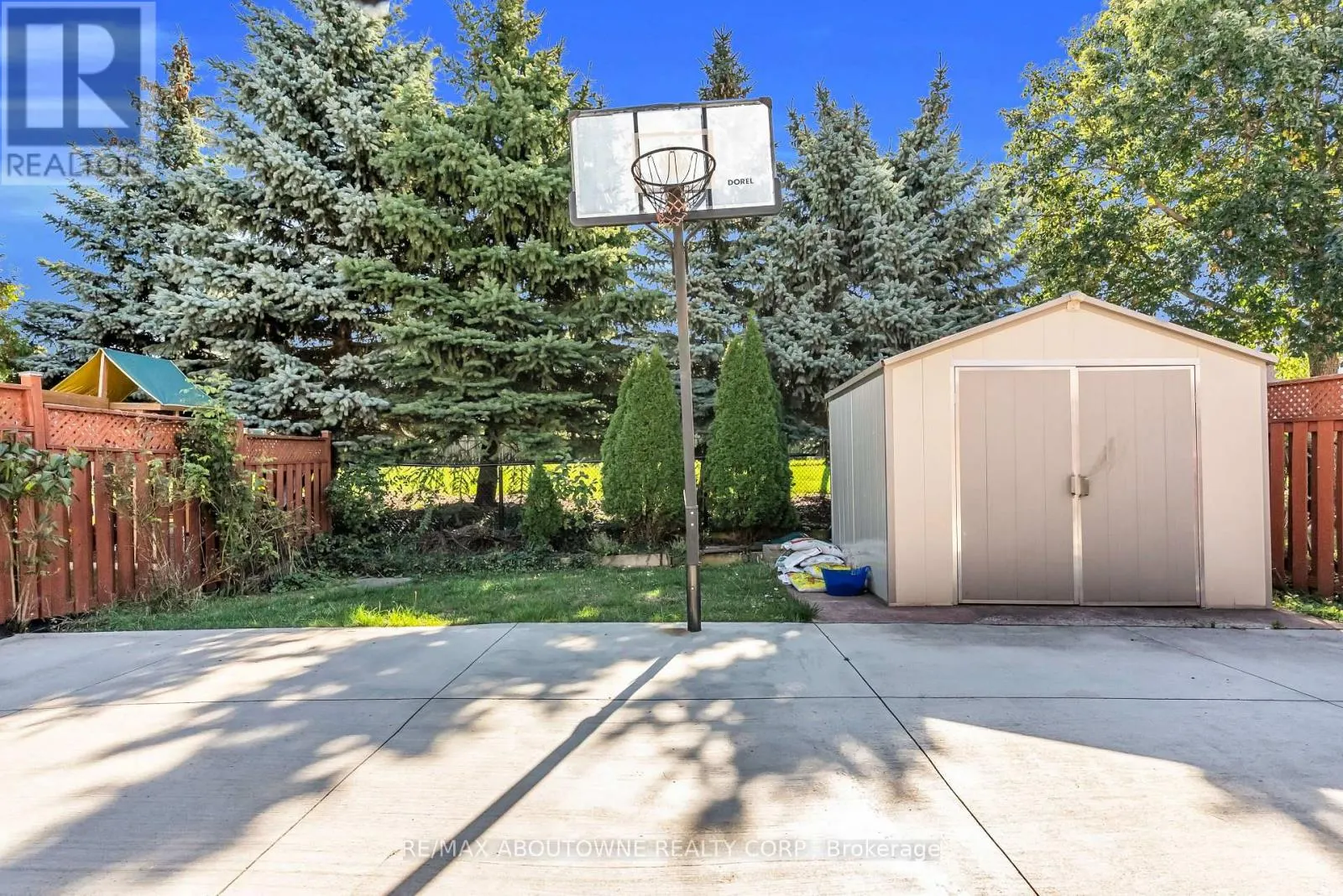 7 ROCKROSE DRIVE