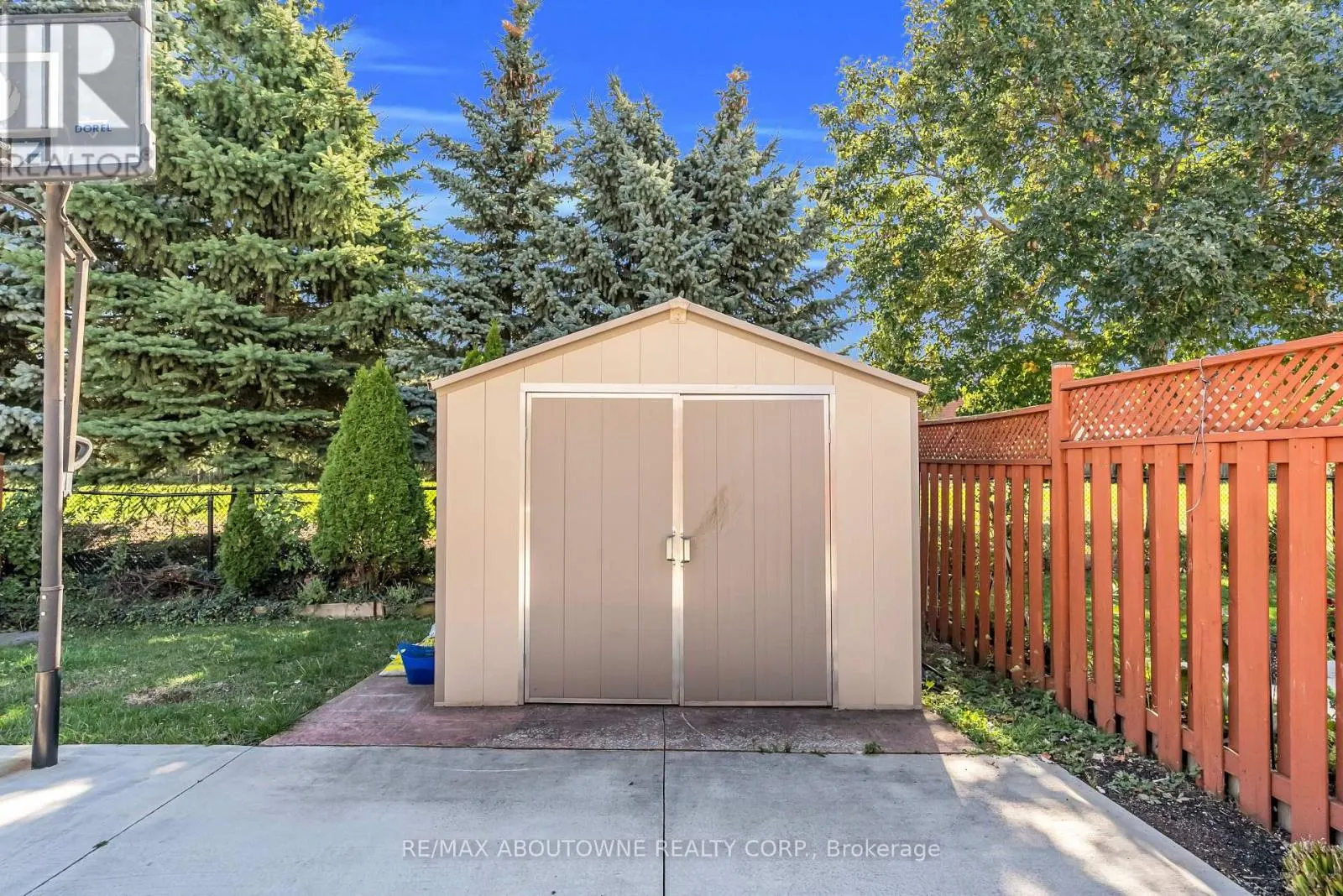 7 ROCKROSE DRIVE