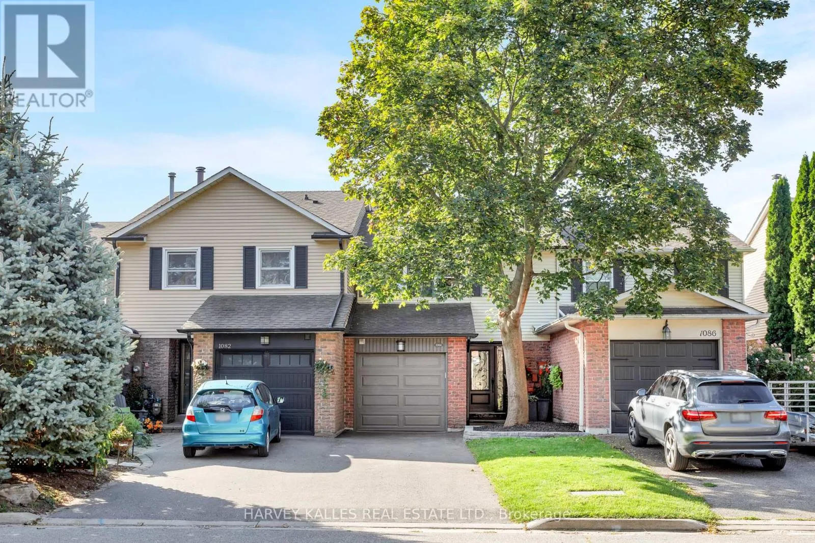 1084 BORDEAUX COURT