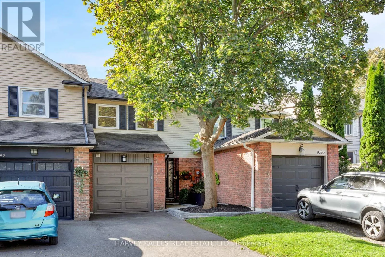 1084 BORDEAUX COURT