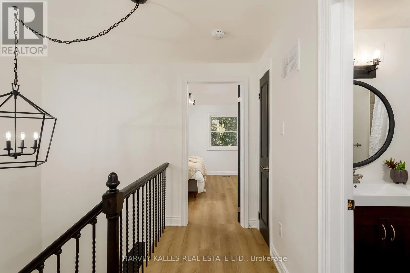 1084 BORDEAUX COURT