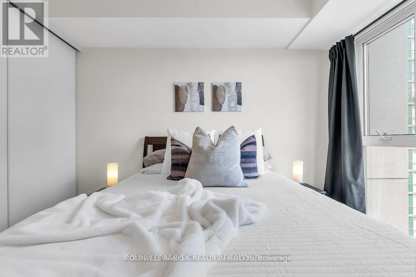 1108 - 349 RATHBURN ROAD W