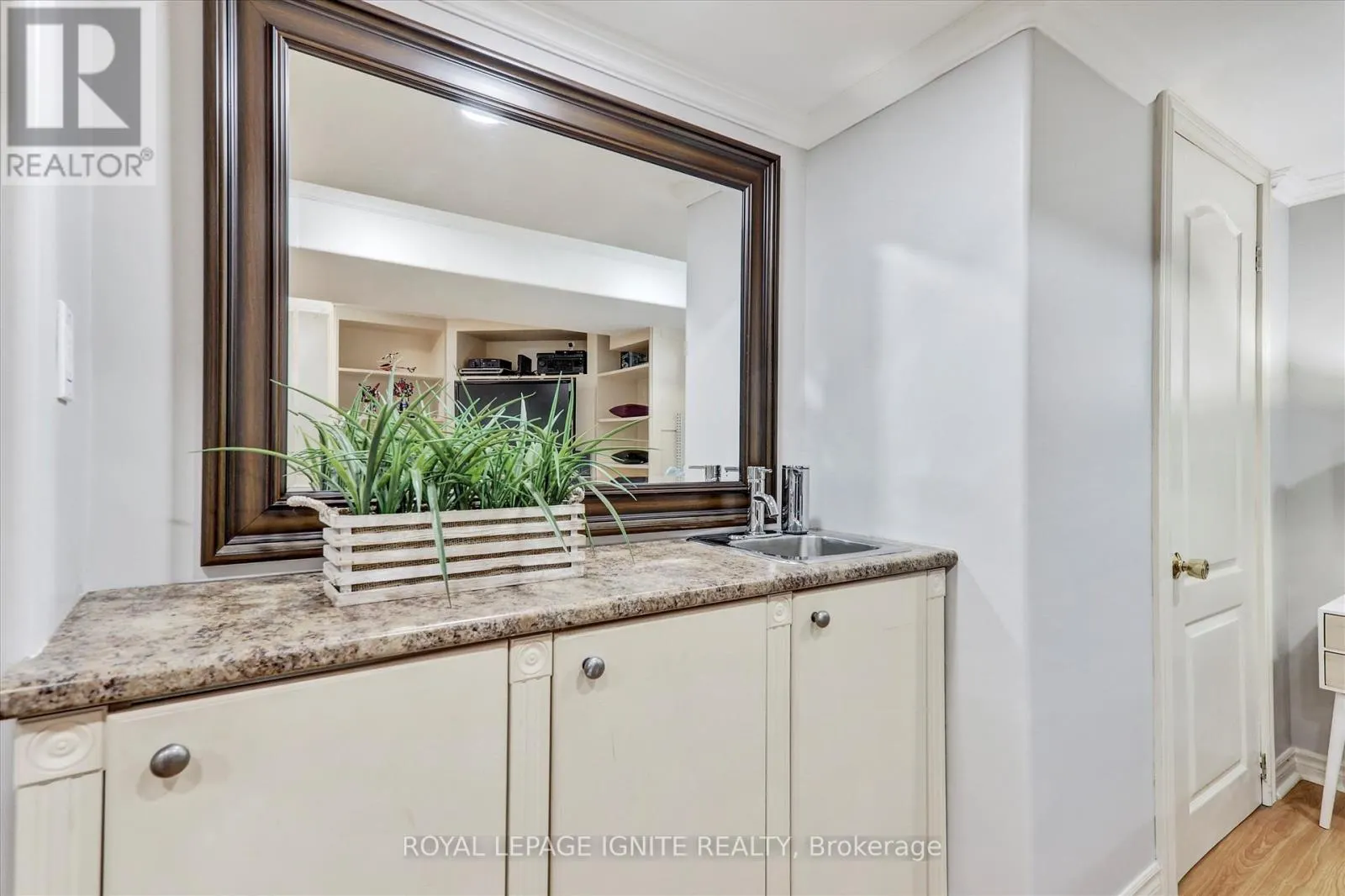 3929 MILKWOOD CRESCENT