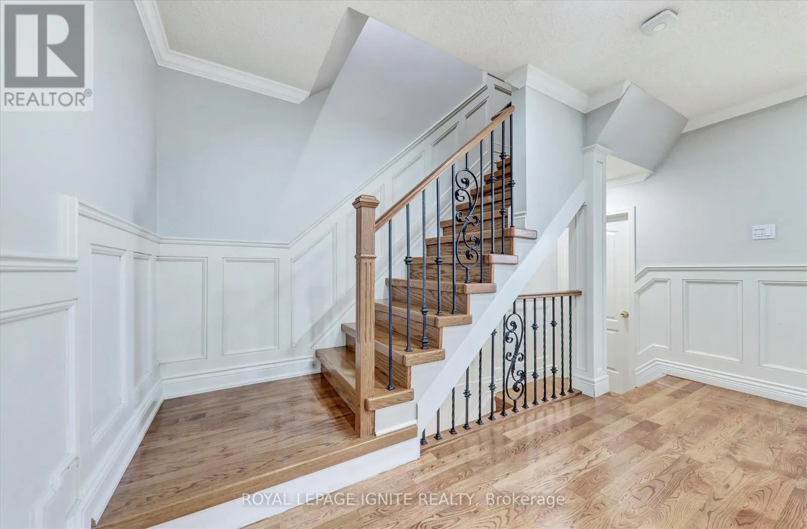 3929 MILKWOOD CRESCENT