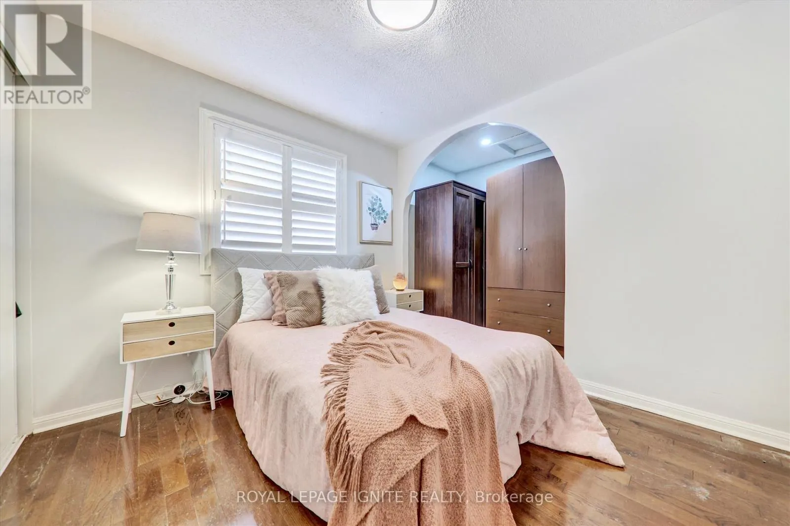 3929 MILKWOOD CRESCENT
