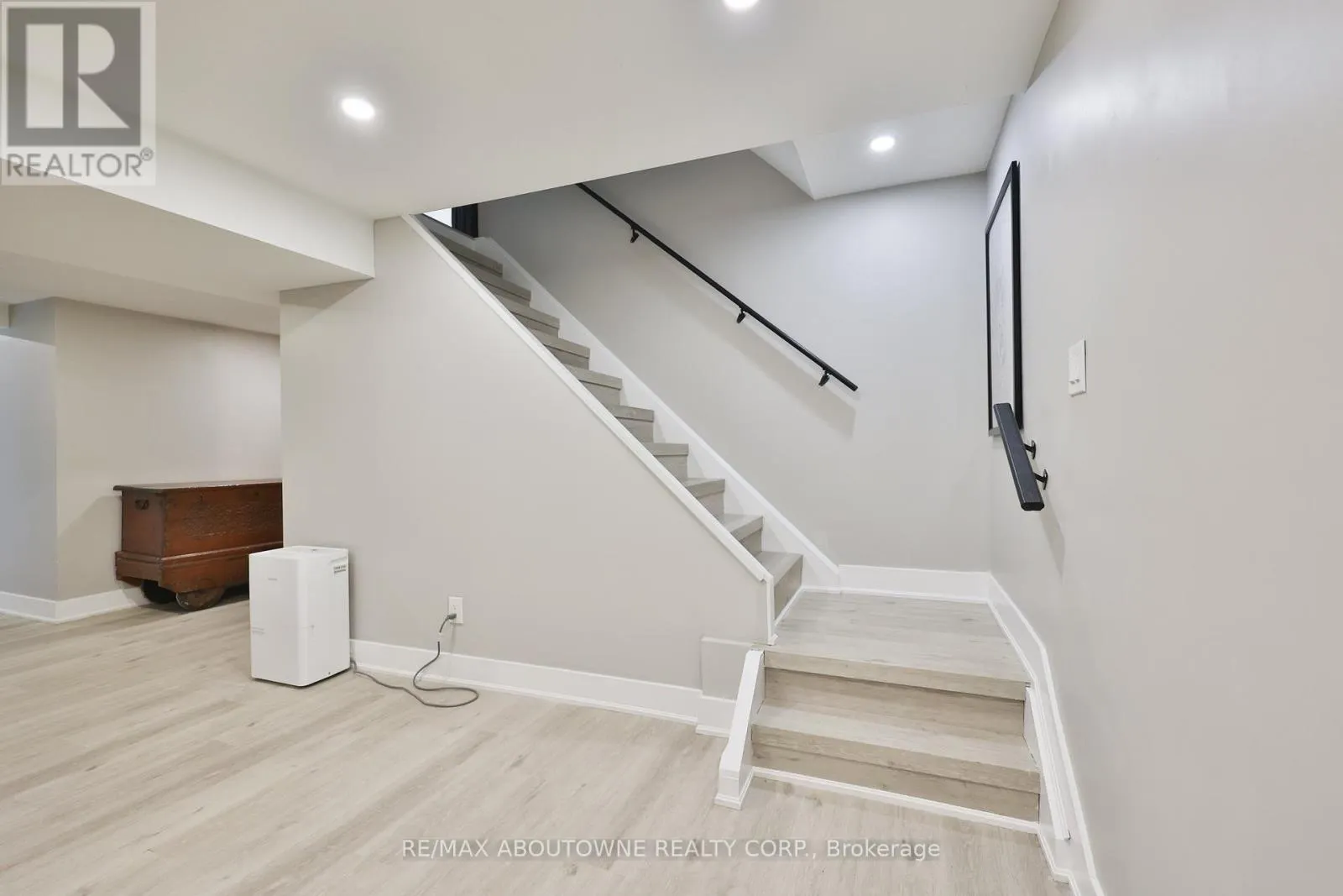 1131 CAROL STREET