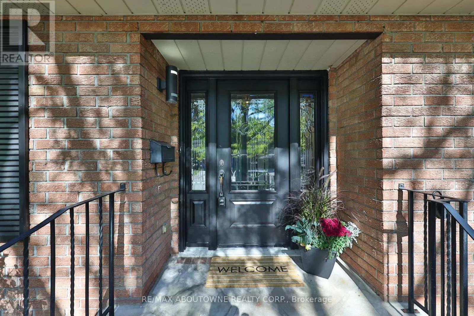 1131 CAROL STREET