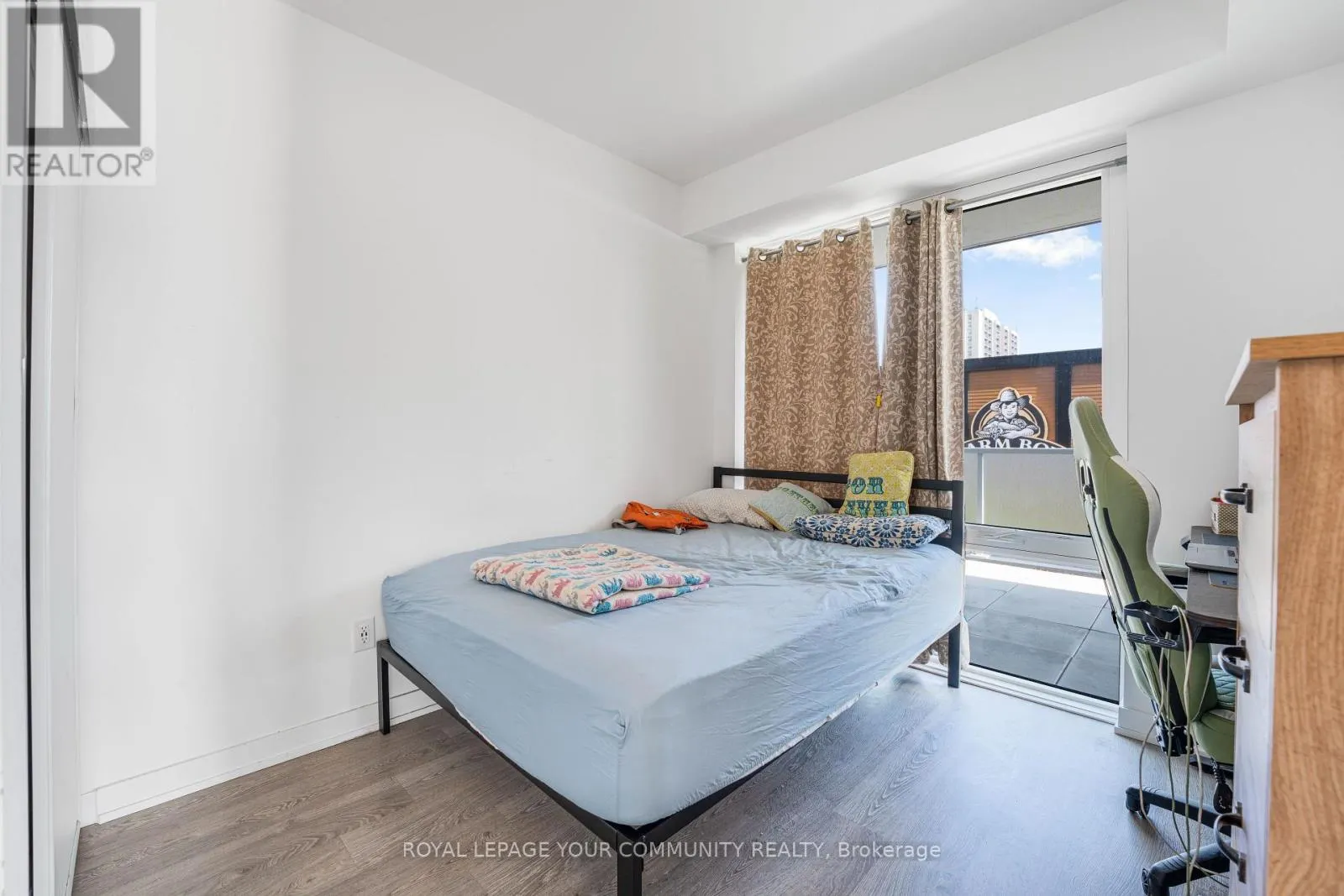215 LAKESHORE ROAD W